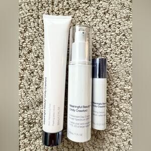 Meaningful beauty Cindy Crawford nwt beauty bundle skin renewing peel sunscreen